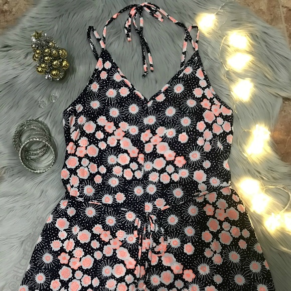 Millibon Sleeveless Halter Romper - Picture 2 of 4